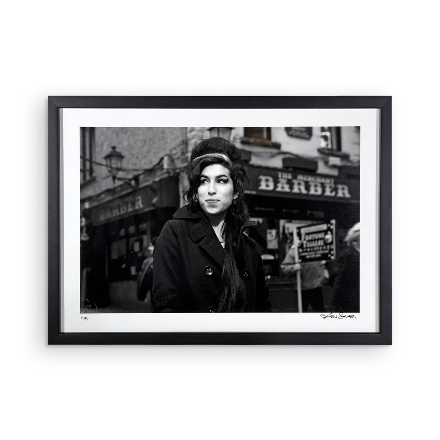Amy Winehouse special edition print (framed and free delivery)